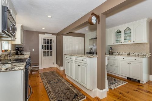 118 Messinger St, Canton MA 02021-3947 exterior