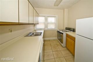 2374 Euclid Heights Blvd, Cleveland OH  44106-2729 exterior