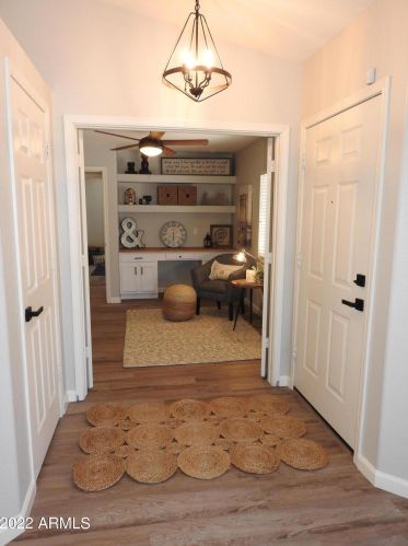 3041 Blackhawk Dr, Phoenix AZ 85050-4821 exterior