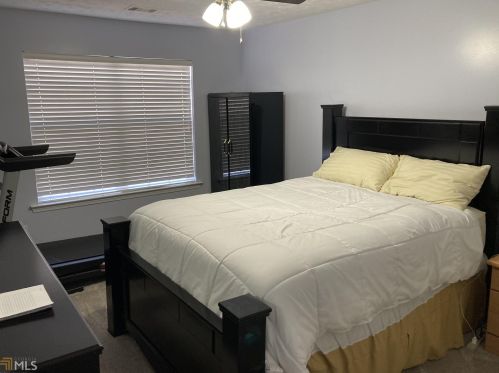 308 Sunderland Way, Stockbridge GA 30281-7956 exterior