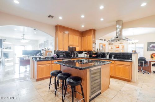 9032 14 Pl, Phoenix AZ 85014-4210 exterior