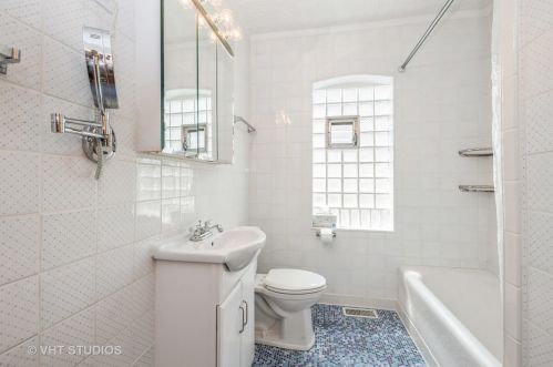 3833 Wenonah Ave, Forest View IL 60402-2952 exterior