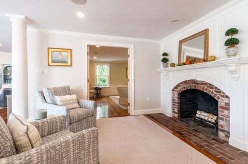 61 Brg St, Hingham MA 02061-2333 exterior