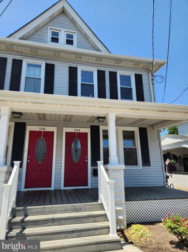 104 Main St, West Deptford NJ  08051-1009 exterior