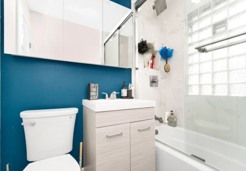 1224 Grv Ave, Forest View IL 60402-1223 exterior