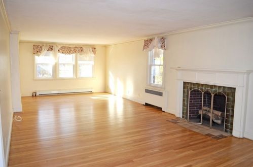 1686 Beacon St, Newton MA 02468-1463 exterior