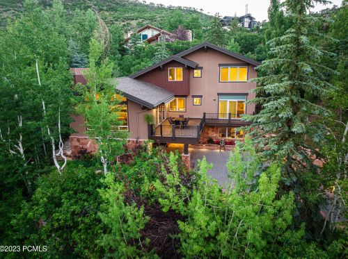 2068 Mahre Dr, Park City UT 84098-8508 exterior