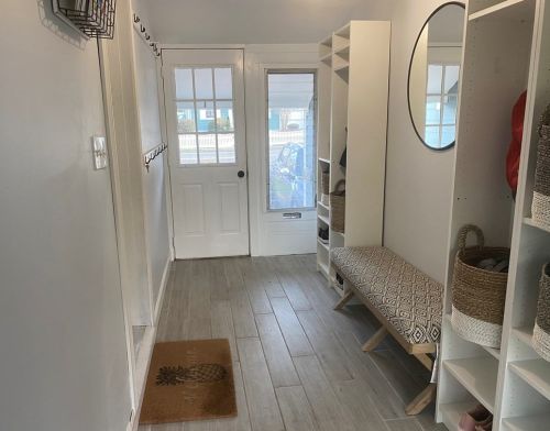 379 Cedar St, Dedham MA 02026-3221 exterior