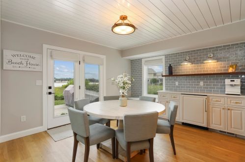 5 Ketch Ln, Quincy MA 02171 exterior