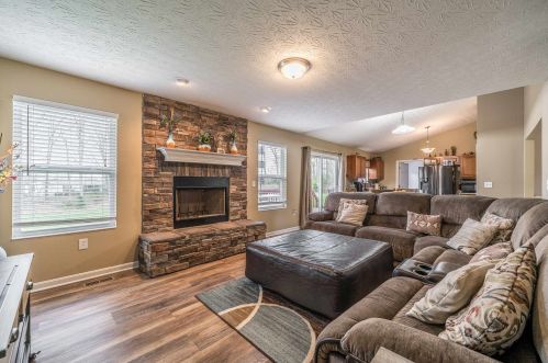 640 Tower Dr, Verona KY 41092-8173 exterior