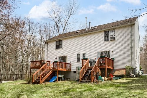 38 Vincent Cir, Worcester MA 01604-3462 exterior