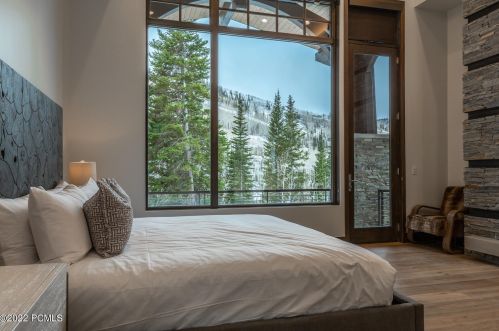 215 White Pne Cyn Rd, Park City UT 84060-6514 exterior