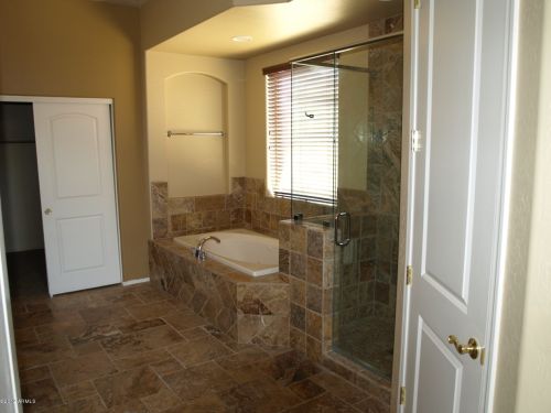 2329 Desperado Way, Phoenix AZ  85085-5777 exterior