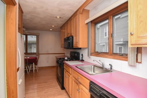 784 Broadway, Everett MA 02149-4046 exterior