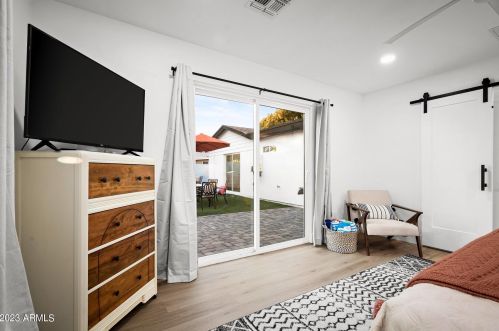 5215 Cambridge Ave, Phoenix AZ 85008-1213 exterior