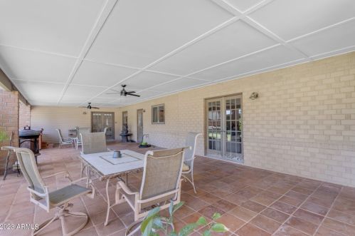 2226 Fairmount Ave, Phoenix AZ 85016-6716 exterior