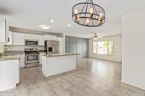 2446 Aster Dr, Phoenix AZ  85032-6936 exterior