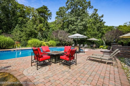 22 Palamino Dr, Jackson Twp NJ  08527-1382 exterior