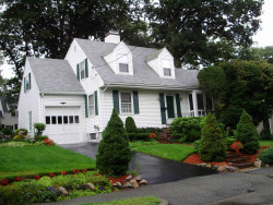 46 Hickory Cliff Rd, Newton, MA 02464-1209