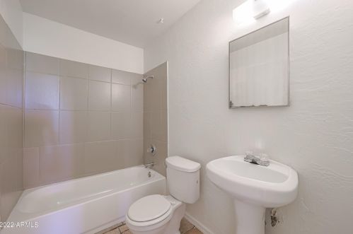 3139 65th Ave, Phoenix AZ 85033-1601 exterior