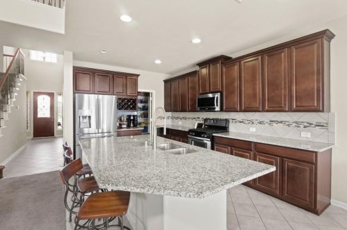 9534 Bonbrook Bnd Ln, Richmond TX 77469-4730 exterior