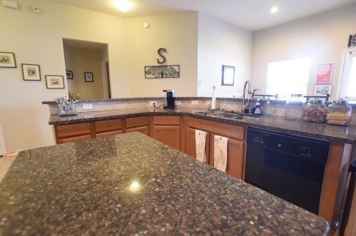 9103 Bonbrook Bnd Ln, Richmond TX 77469-4730 exterior