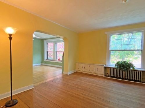 117 Mount Vernon St, Newton MA 02465-2559 exterior