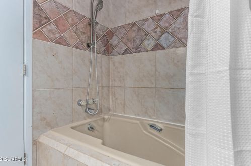 18739 30th St, Phoenix AZ  85050-3409 exterior