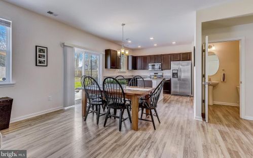 618 Schaeffer Ave, West Deptford NJ 08096-6631 exterior