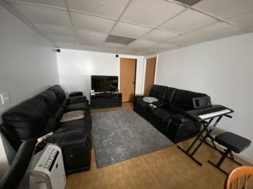 747 Penn St, Fall River MA 02724-1276 exterior