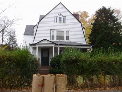 14 Wessex Rd, Newton, MA 02459-1625