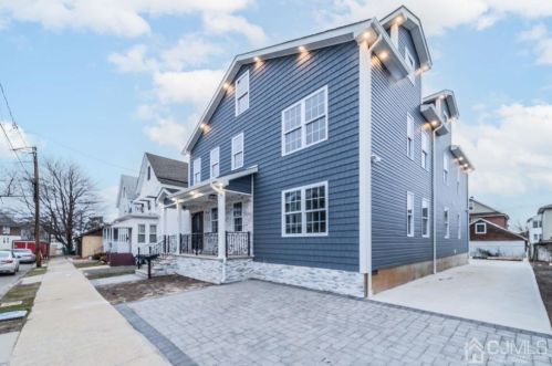 52 Grant Ave, Carteret NJ  07008-3120 exterior