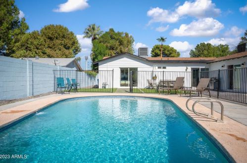 5215 Cambridge Ave, Phoenix AZ 85008-1213 exterior