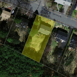 29 Chatham Rd, Newton MA  02461-1009 aerial view