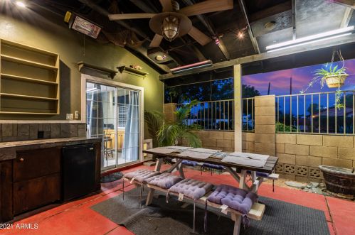 18824 30th St, Phoenix AZ  85050-3412 exterior