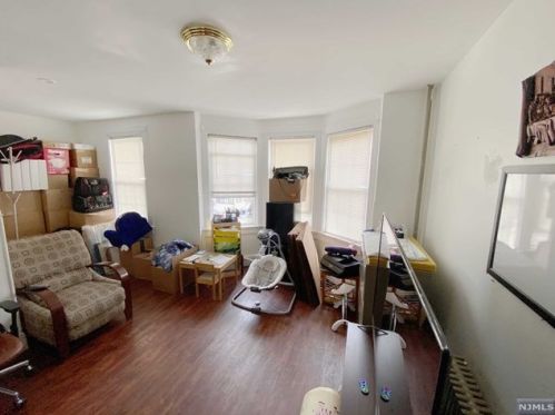 385 Stephens St, Belleville NJ  07109-3314 exterior