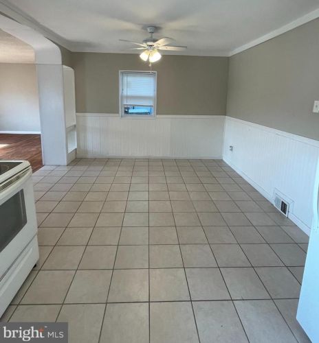 344 Beacon Ave, West Deptford NJ 08066-1210 exterior