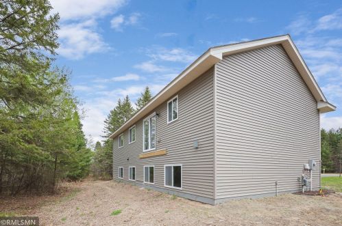 31993 152nd St, Princeton MN  55371 exterior