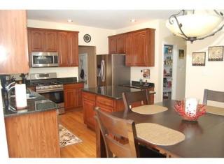 39 Dover Cir, Franklin MA  02038-4201 exterior