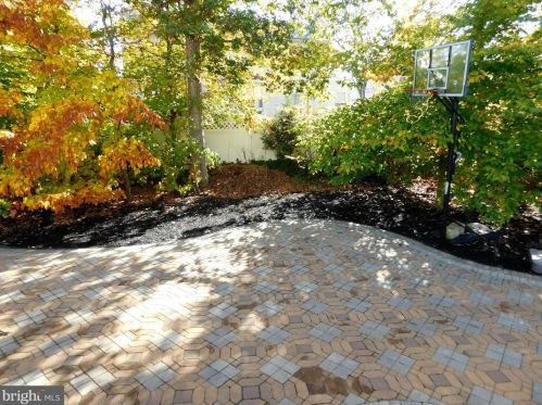 612 Schaeffer Ave, West Deptford NJ 08096-6631 exterior