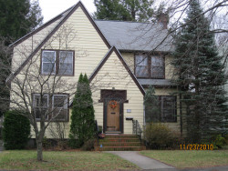 16 Freeman St, Newton, MA 02466-1206