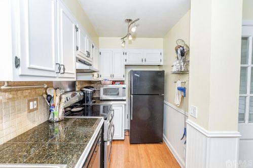 5 Central Ave, Dover NJ 07803-2432 exterior