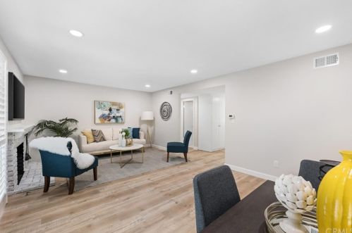 15541 Woodcrest Dr, Whittier CA  90604-3238 exterior