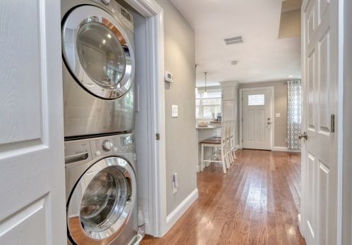 108 Crane St, Dedham MA 02026-3842 exterior