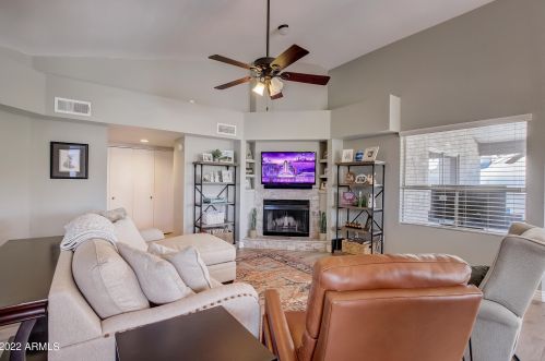 3901 Carol Ann Way, Phoenix AZ 85032-4057 exterior