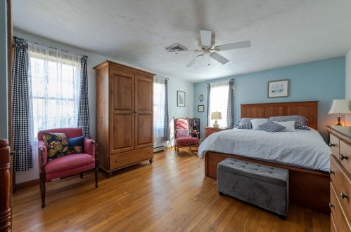 250 Candlewood Dr, Eastham MA 02642-2288 exterior