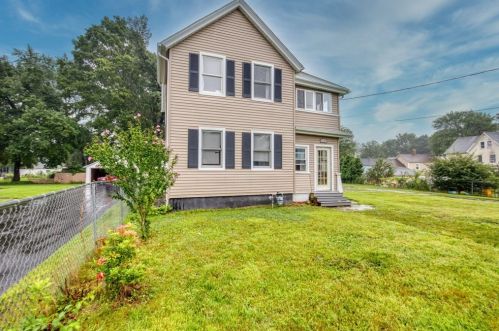 23 Atwater St, Montgomery, MA 01085-1541