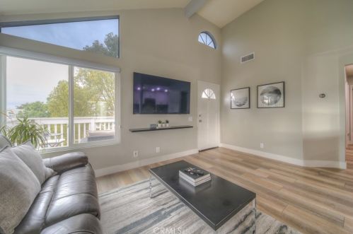 57 Remington, Irvine CA  92620-5730 exterior