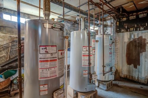 50 Beacon St, Fall River MA 02724-1534 exterior