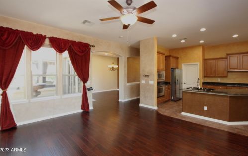 35214 26th Dr, Phoenix AZ  85086-6647 exterior